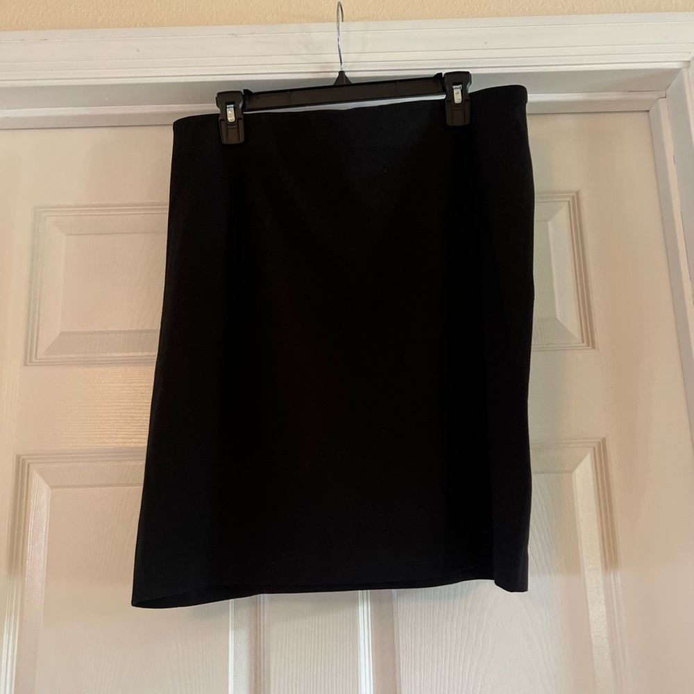 Vince Camuto Black Knee-Length Stretch Pencil Skirt